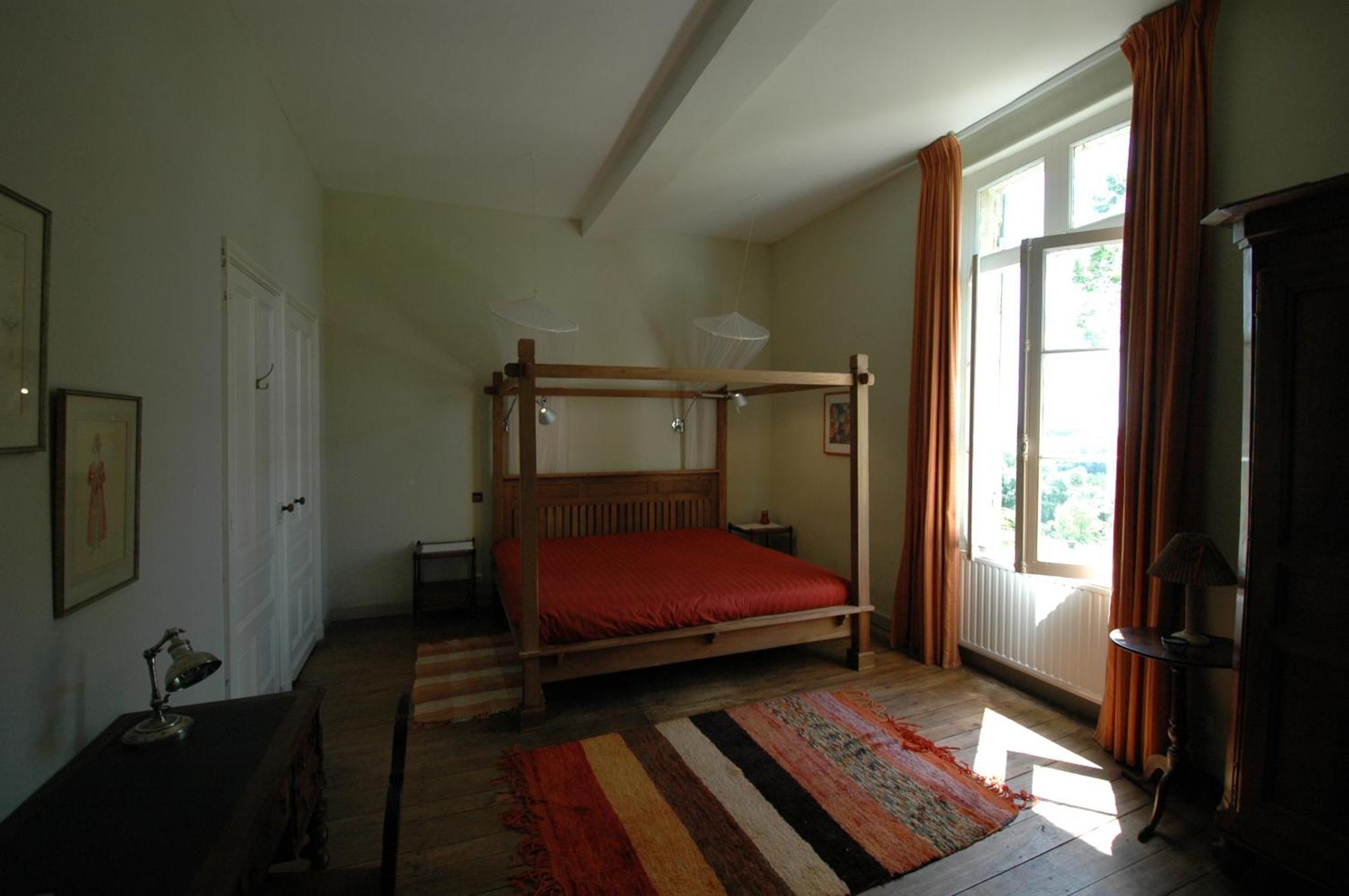 Chateau Le Tour - Chambres D'Hotes Faux  Bagian luar foto