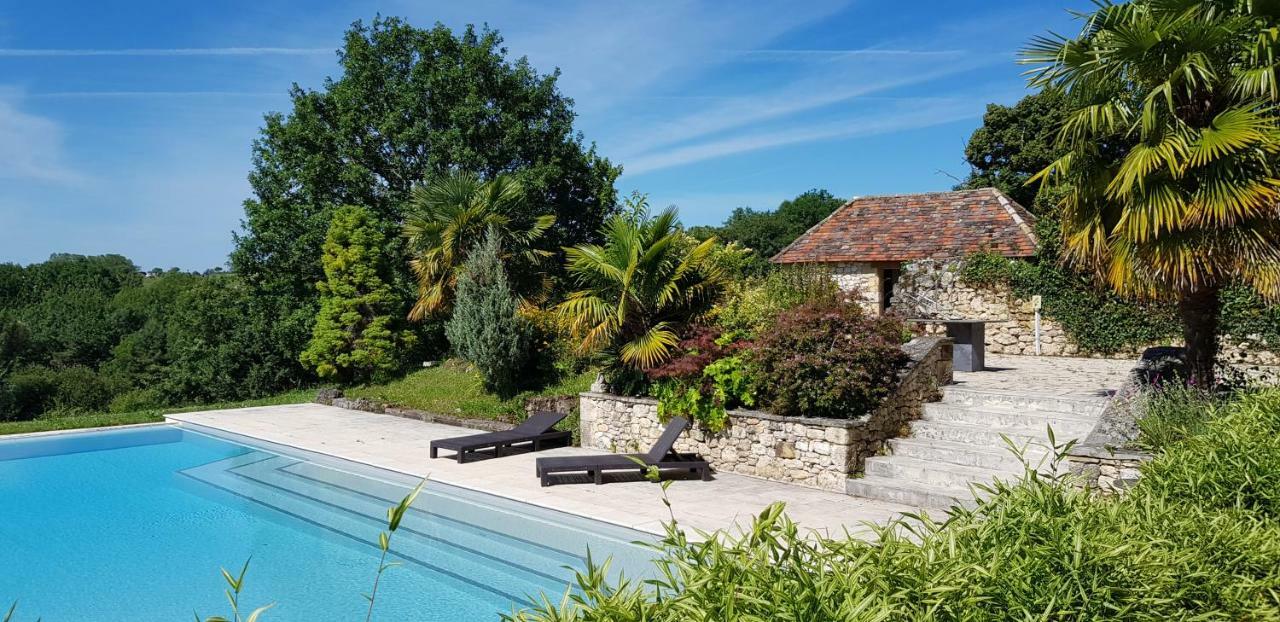 Chateau Le Tour - Chambres D'Hotes Faux  Bagian luar foto